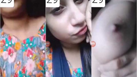 Bangladeshi beautiful girl showing and fingering