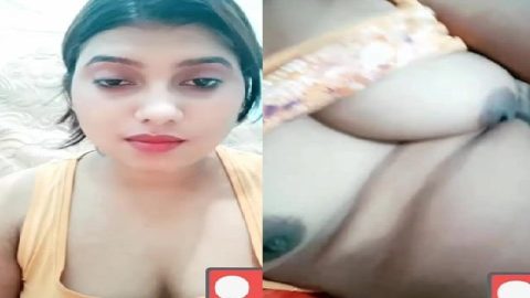 Bangladeshi sex queen nude show on Chamet live