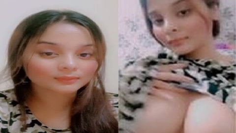 Pakistani girlfriend big boobs showing viral selfie
