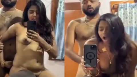 Tamil girl giving handjob to boyfriend in front of mirror