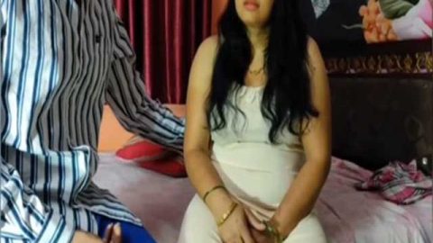 Beautiful Desi Bhabhi XXX sex video