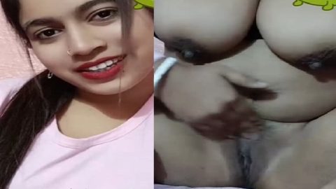 Big boobs cute girlfriend nude on video call MMS