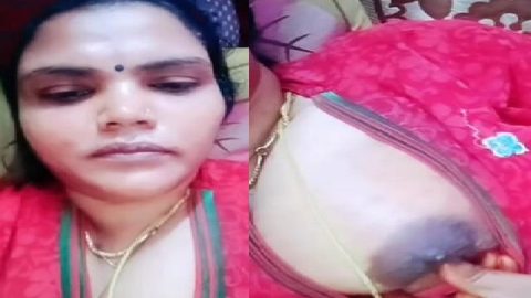 Cheating bhabhi shows boobs and pussy to secret lover