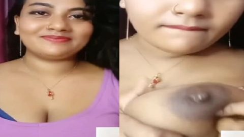 Chubby bhabhi striptease big boobs and pussy show