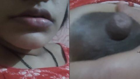Close up selfie video of desi bhabhi showing nude body