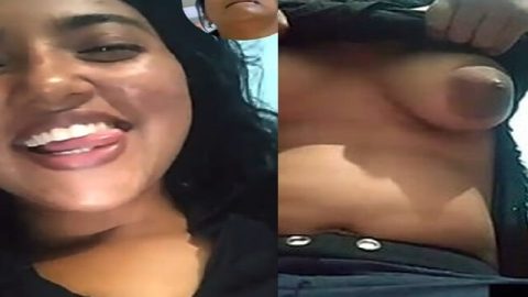 Famous mallu girlfriend boobs show on video call