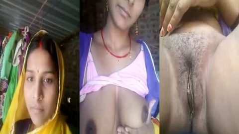 Horny Bihari Bhabhi exposing her private body parts