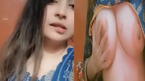 Horny maal biting lips and boobs show viral MMS