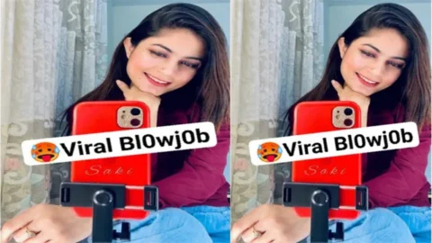 Innocent Looking Girl Turnedout to be Sacking - Expert Giving Amazing Blowjob - with Hot Expressions