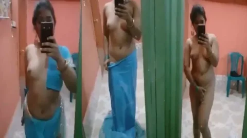 Sexy Desi girl saree striptease show Desi Porn MMS