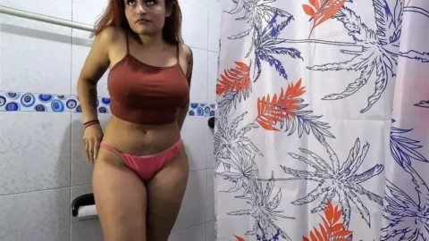 Caught My Stepcousin Showering and She Begged for My Cum Desi Porn MMS