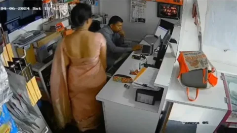 Indian Shop Manager Affair Multiple Wife CCTV Cam HD Porn
